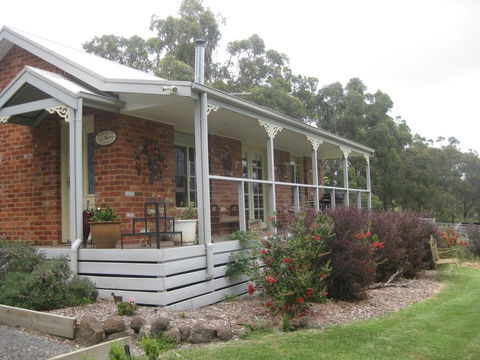 Honeyeater Cottage - Tourism Brisbane 1
