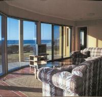 Horizons Beachfront Apartment - Tourism Brisbane