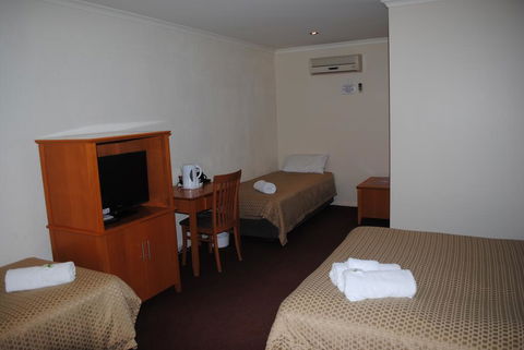 Horse & Jockey Hotel Motel - Tourism Brisbane 2