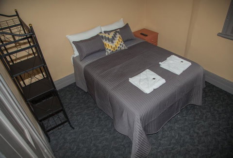 Hotel Cessnock - Brisbane Tourism 0