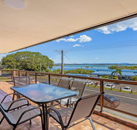 Island View 4 -Opposite Wallis Lake - Brisbane Tourism
