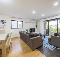 ISOLATION READY Super Size Me Top Location. Isolation Ready. Sanitised. Free CAT Bus Pool Gym and everything at your finge - Tourism Brisbane