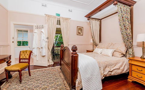 Ithaca - Tourism Brisbane 2