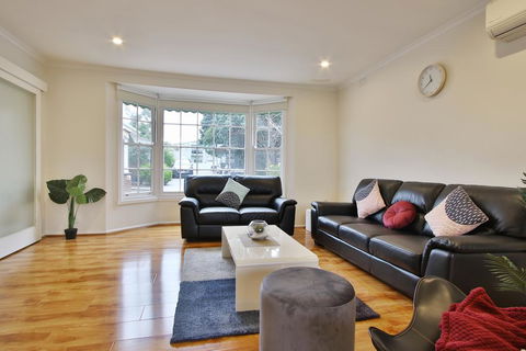 Ivy Units Glen Waverley - Tourism Brisbane 3