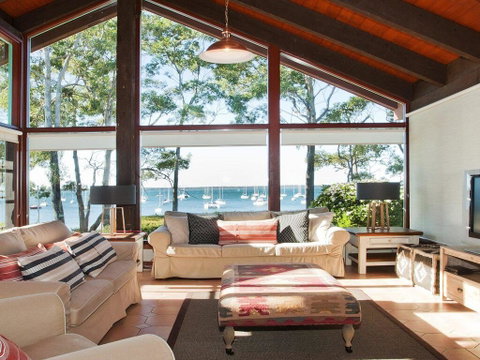 Izba - Mediterranean Style Hideaway - Brisbane Tourism 0