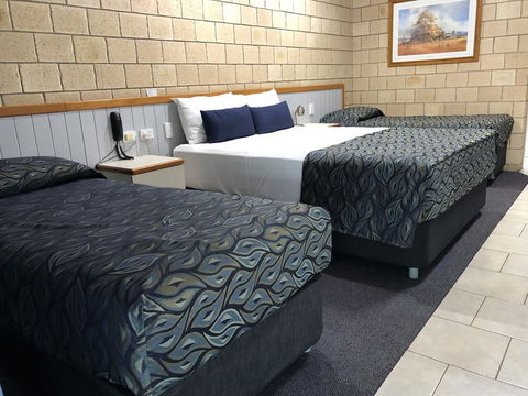 Jacaranda Country Motel - Brisbane 4u 1