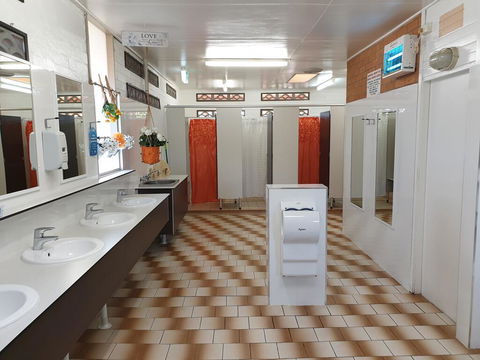 Jacaranda Holiday Park - Brisbane Tourism 1