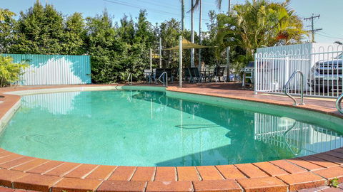 Jade Waters Hervey Bay - Brisbane Tourism 0