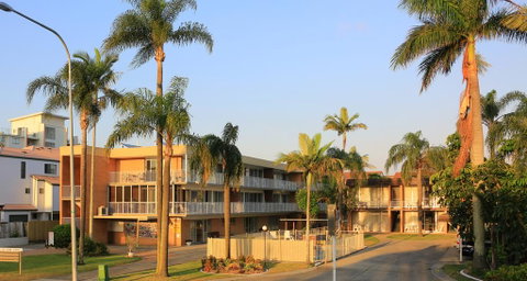 Jadran Motel & El Jays Holiday Lodge - Brisbane Tourism 0