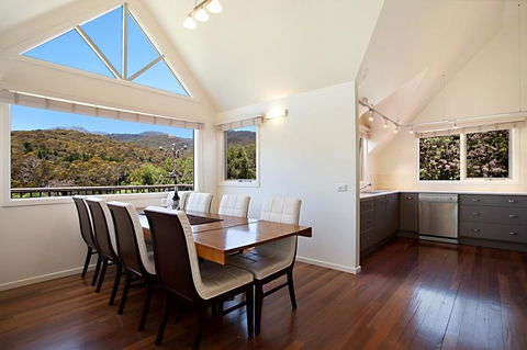 Jarrah Lodge - Tourism Brisbane 1