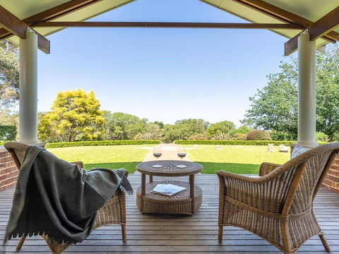 Jaspers Brush - Tranquil Gardens & Stunning Views - Tourism Brisbane 0