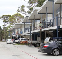Jervis Bay Holiday Cabins - Brisbane Tourism