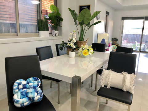 Jewel In The West-Newly Built And Spacious - Brisbane Tourism 1
