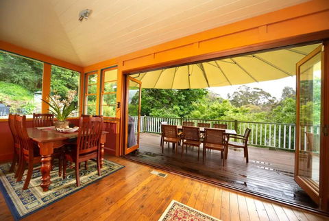 JILLS RETREAT LEURA/KATOOMBA - Brisbane Tourism 3