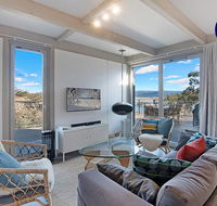 JINDY HOUSE BRAND NEW and STYLISH AMAZING VIEWS - Tourism Brisbane