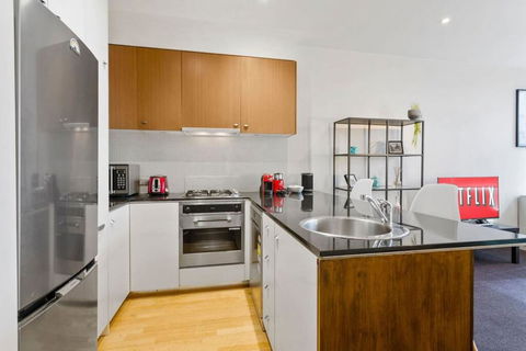 JOLI Opposite MCG And Botanical Gardens - Brisbane Tourism 1