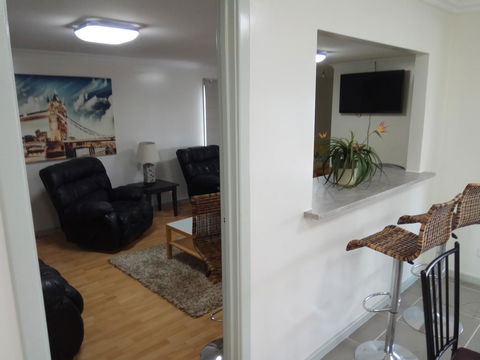 Joy On Joyce - Brisbane Tourism 2