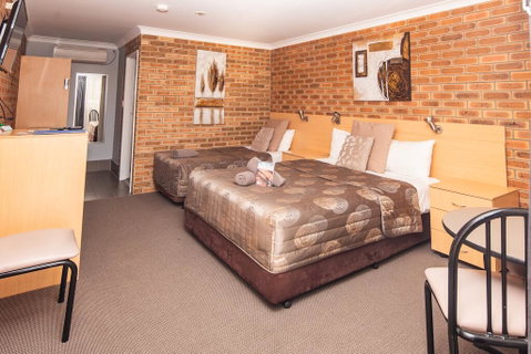 Jumbuck Motor Inn - Brisbane Tourism 2