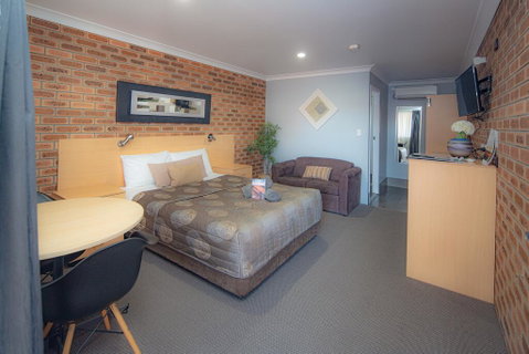 Jumbuck Motor Inn - Brisbane Tourism 0