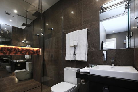 Junction Hotel - Tourism Brisbane 1