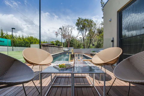 Kalina Retreat: Resort Style Tennis & Pool - Tourism Brisbane 1