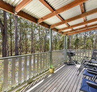 Kangaroo Cottage - cute Accom in bushland setting - Brisbane Tourism