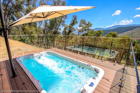 Kangaroo Lodge - Brisbane Tourism 2