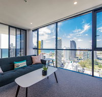 KOZYGURU BROADBEACH AMAZING VIEW 2 BED APT  FREE PARKING WALK TO BEACH QBR004 - Brisbane Tourism