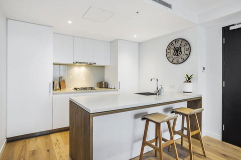 KOZYGURU FORTITUDE VALLEY 2 BED DESIGNER APT + FREE PARKING QFV179-803 - Brisbane 4u 3