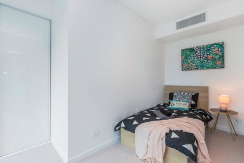 KOZYGURU SKYTOWER BRISBANE CBD 2 BED APT QBN222-1815 - Brisbane Tourism 3