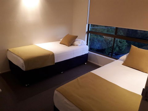 L'Amor Holiday Apartments - Tourism Brisbane 2