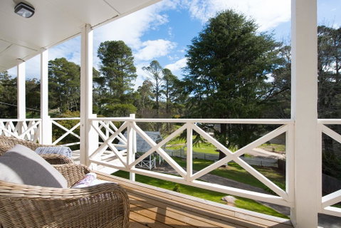 Lake Daylesford Apartment 3 - Brisbane Tourism 2