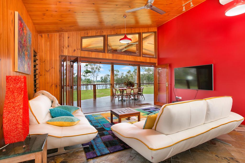 Barrine ACT Tourism Brisbane