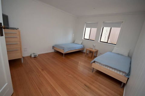 Lake Tyres Beach House - Tourism Brisbane 2