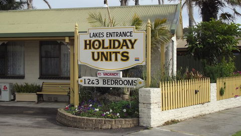Lakes Entrance Holiday Units - Tourism Brisbane 0
