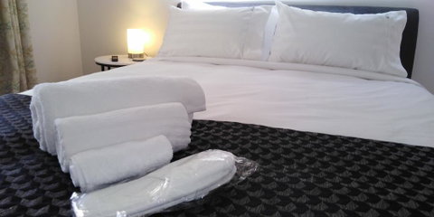 Lakeside Retreat & Business - Brisbane Tourism 2