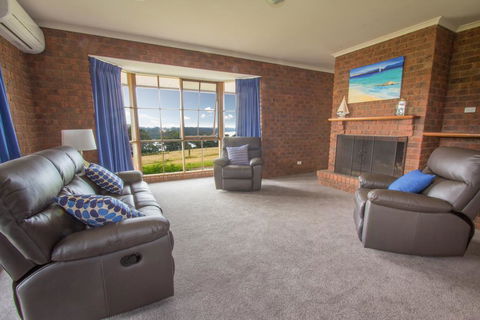 Lakeview - Tourism Brisbane 0