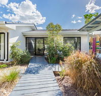 Lamour Holiday Beach House - Tourism Brisbane