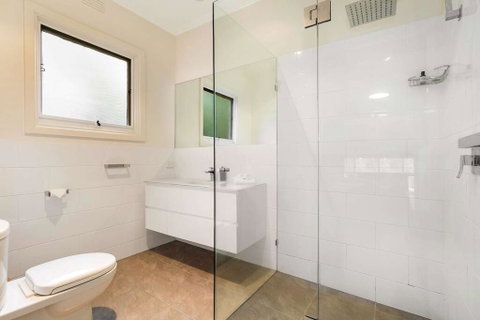 Lighthouse Cottage - Brisbane Tourism 1