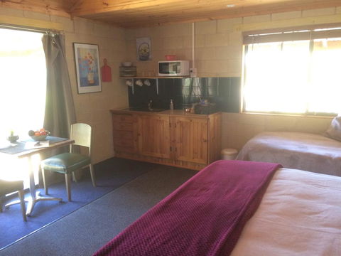 Lillicur Vineyard B&B - Tourism Brisbane 3