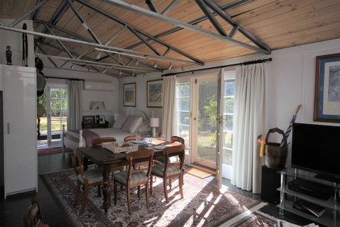 Lily's Farm Studio - Brisbane Tourism 1
