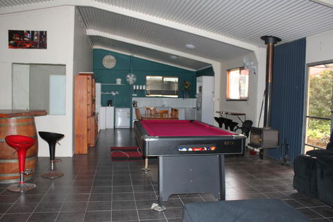 Linga Longa Spiritual Retreat - Tourism Brisbane 2