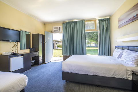Links Hotel - Tourism Brisbane 3