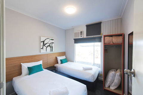 Links Hotel - Tourism Brisbane 0