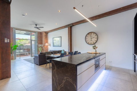Luxury 3 Brm 2 Bath Woolstore Apt With Courtyard - Brisbane Tourism 0