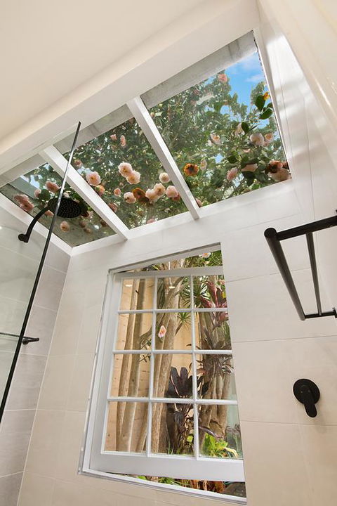 Luxury Designer Paddington Cottage + FREE WIFI - Tourism Brisbane 3