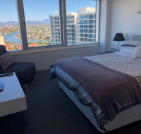 Luxury Large One Bedroom Surfers Paradise - Tourism Brisbane