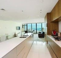Luxury Opposite The Beach - Brisbane Tourism