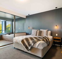 Luxury Spa Retreat with Ocean and Hinterland Views - Tourism Brisbane