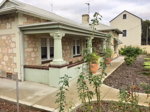 MacDonnell House Naracoorte - Tourism Brisbane 1